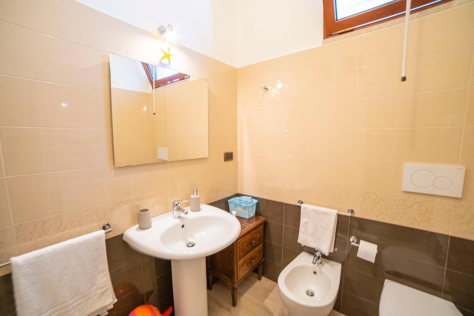 B&B A Due Passi Otranto Ngoại thất bức ảnh